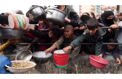 Gaza Food Kitchen - Help Feed 8000 people per day